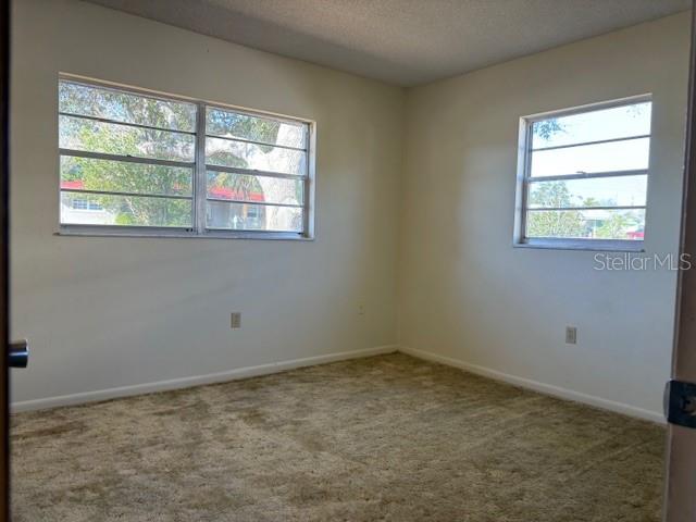 Image No.15-Propriété de 4 chambres à vendre à États-Unis