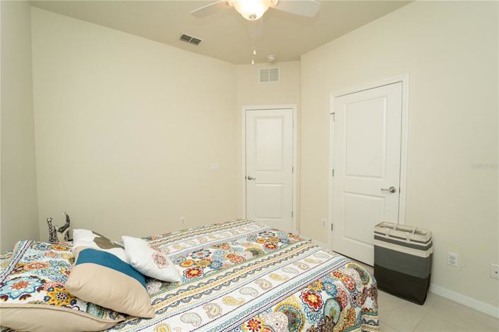 Image No.18-3 Bed Townhouse for sale