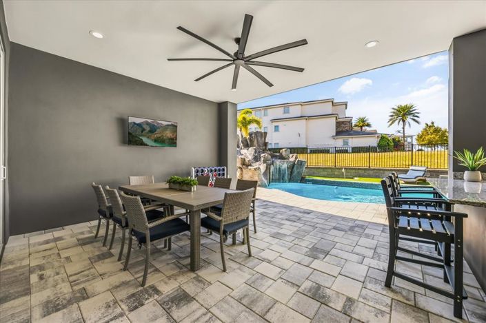 Image No.18-6 Bed House for sale