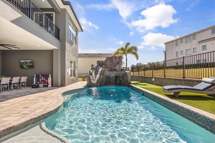 Image No.26-6 Bed House for sale