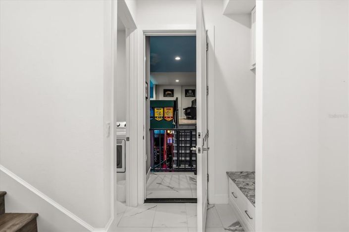 Image No.34-6 Bed House for sale