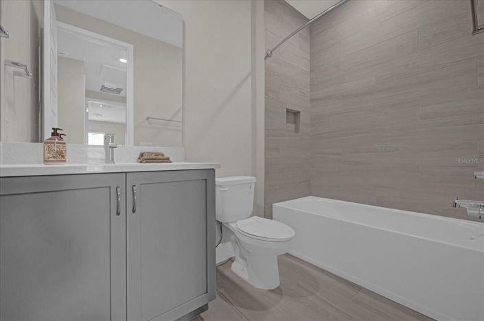 Image No.17-3 Bed Townhouse for sale