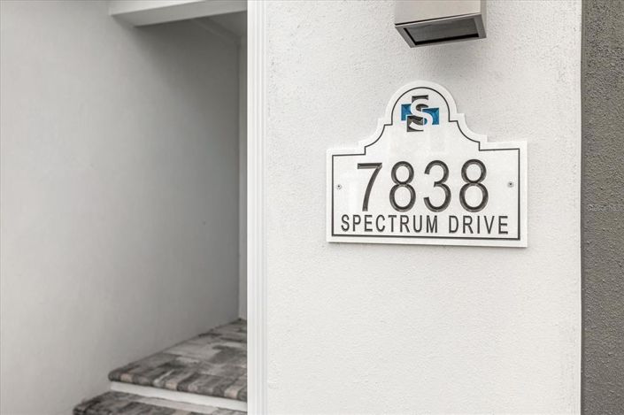 Image No.3-3 Bed Townhouse for sale