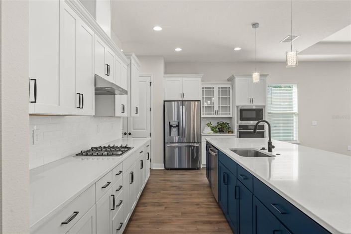 Image No.11-3 Bed Property for sale