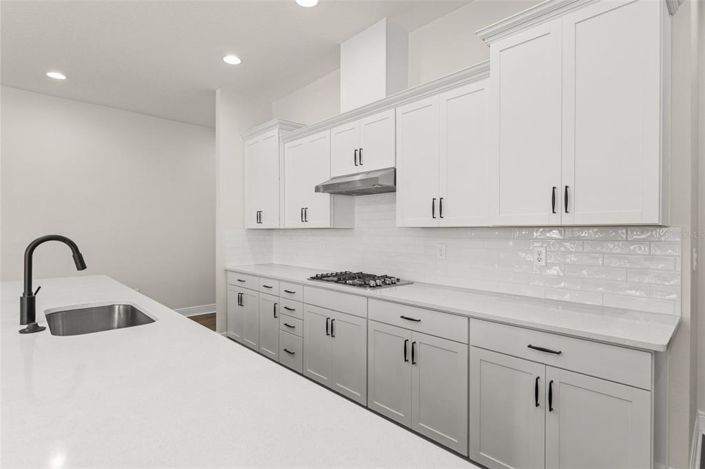 Image No.15-3 Bed Property for sale