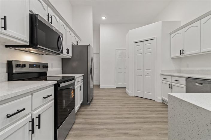 Image No.10-4 Bed Property for sale