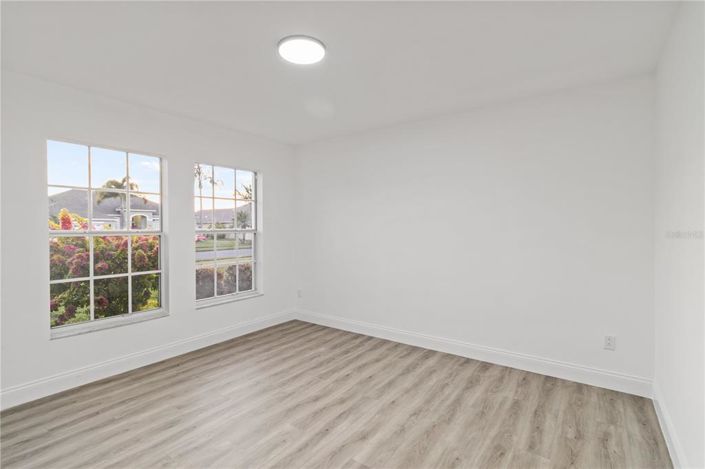 Image No.17-4 Bed Property for sale