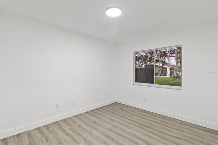 Image No.23-4 Bed Property for sale