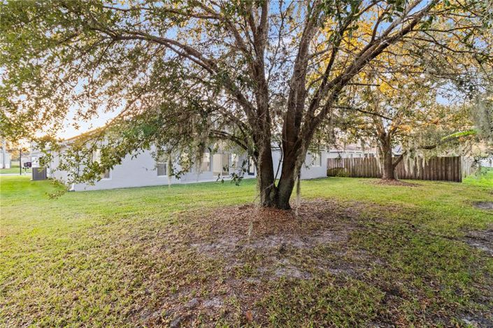 Image No.28-4 Bed Property for sale