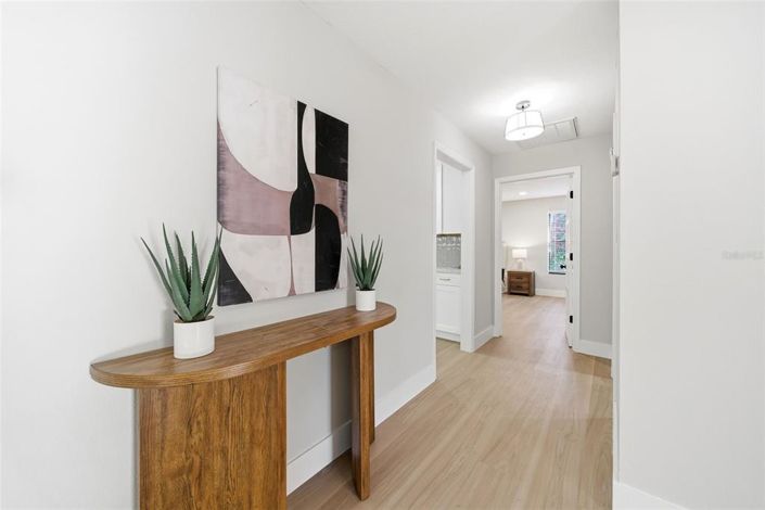 Image No.19-4 Bed Property for sale