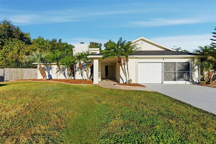 Image No.2-4 Bed Property for sale