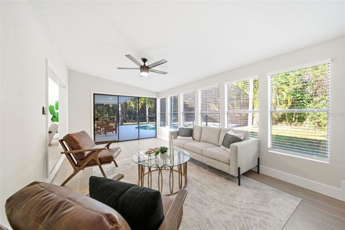 Image No.27-4 Bed House for sale