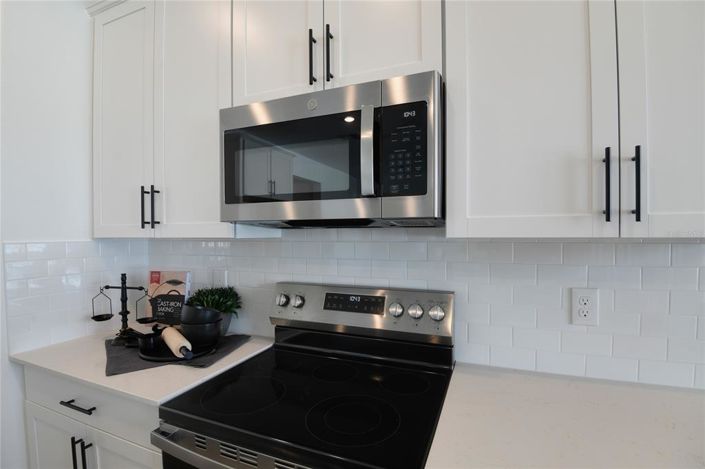 Image No.10-4 Bed Property for sale