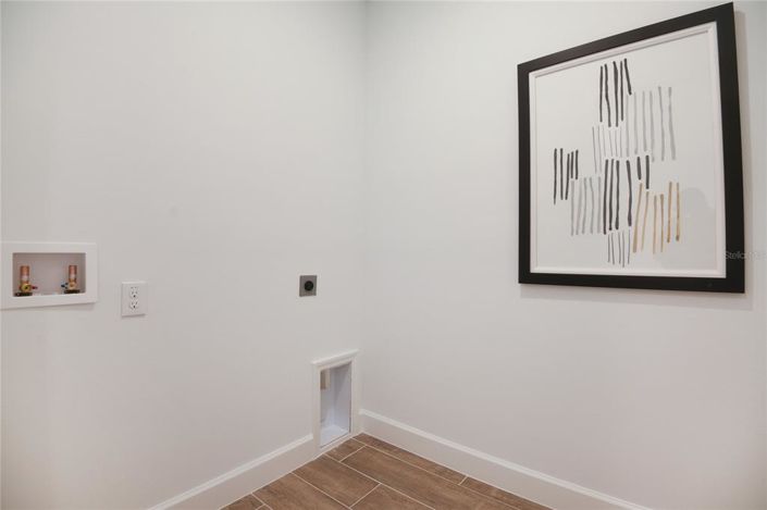 Image No.22-4 Bed Property for sale