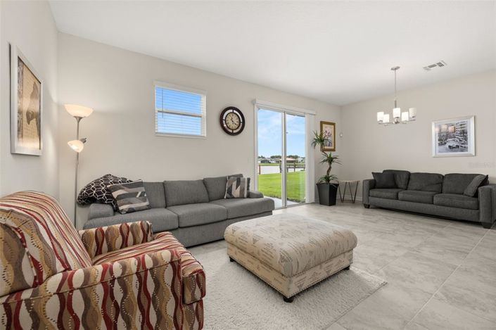 Image No.20-3 Bed Townhouse for sale