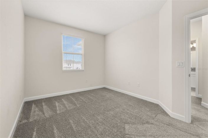 Image No.30-3 Bed Townhouse for sale