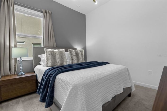 Image No.27-12 Bed House for sale