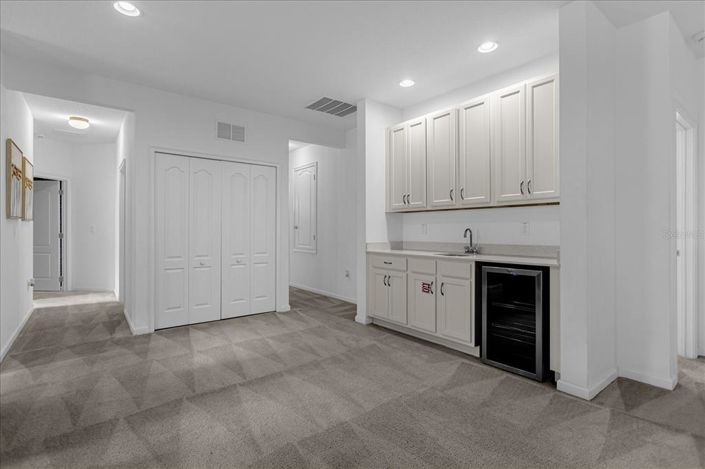 Image No.48-12 Bed Property for sale