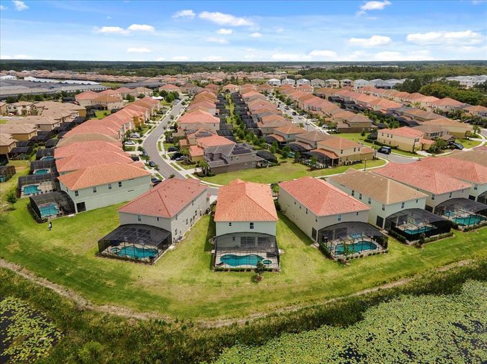 Image No.6-12 Bed Property for sale