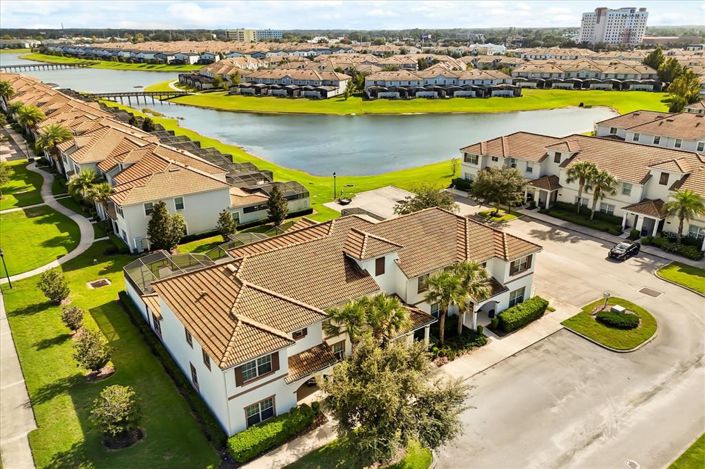 Image No.36-5 Bed Townhouse for sale