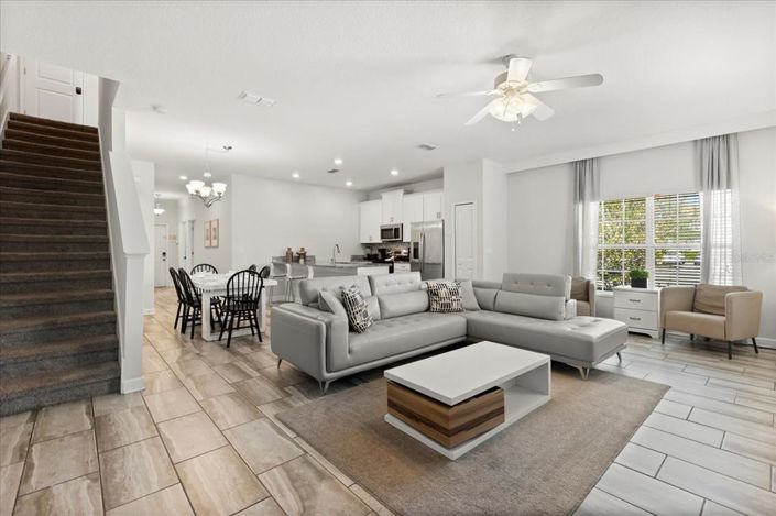 Image No.5-5 Bed Townhouse for sale