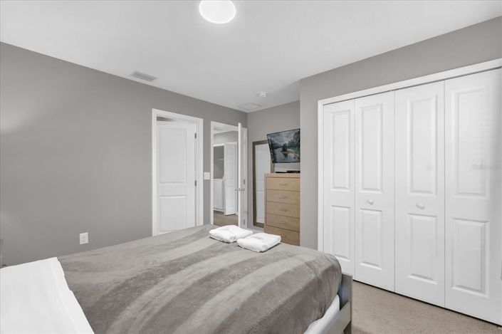 Image No.14-4 Bed Townhouse for sale