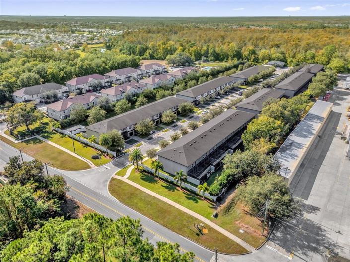 Image No.28-4 Bed Townhouse for sale