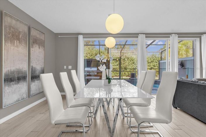 Image No.6-4 Bed Townhouse for sale