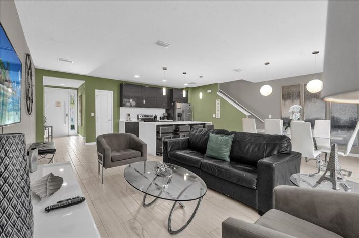 Image No.7-4 Bed Townhouse for sale