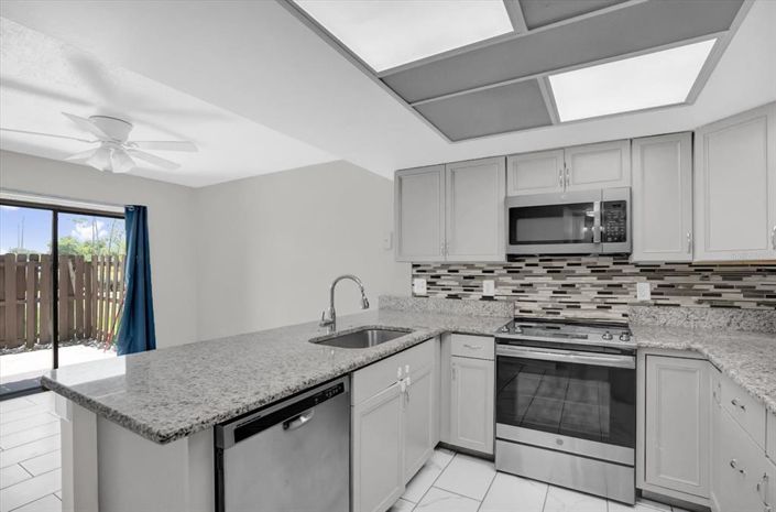 Image No.12-Appartement de 2 chambres à vendre à Saint John