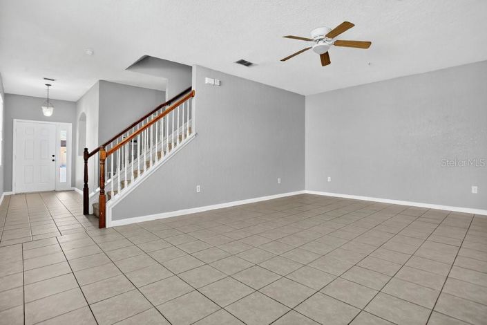 Image No.2-Maison de ville de 3 chambres à vendre à Saint John