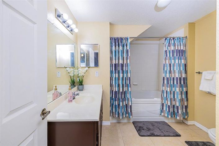 Image No.12-Maison de ville de 4 chambres à vendre à Saint John