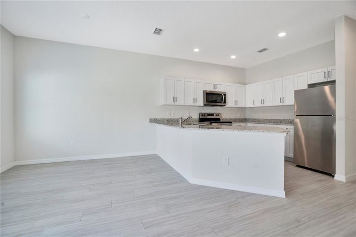 Image No.27-Maison de ville de 4 chambres à vendre à Saint John