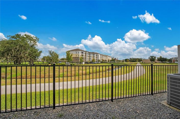 Image No.17-Maison de ville de 4 chambres à vendre à Saint John
