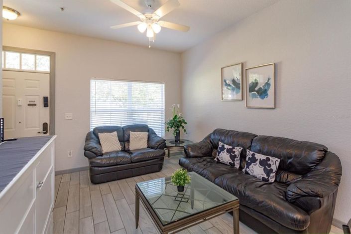 Image No.2-Appartement de 3 chambres à vendre à Saint John