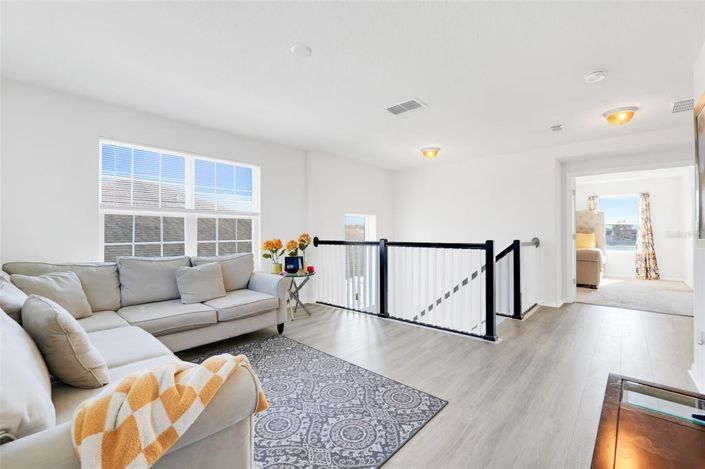 Image No.17-4 Bed House for sale