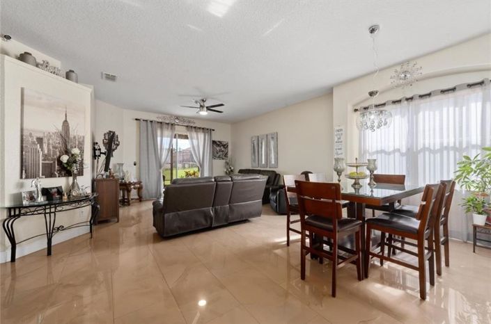 Image No.12-Maison de 4 chambres à vendre à Saint John