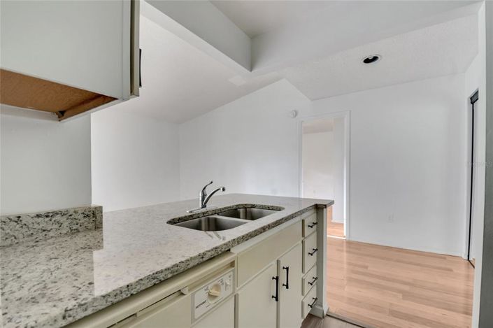 Image No.17-Appartement de 2 chambres à vendre à Saint John