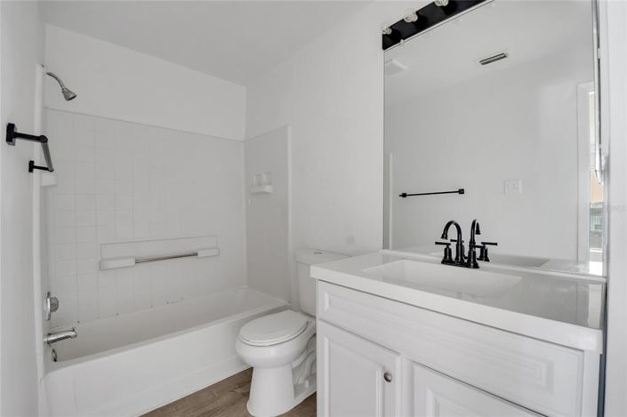 Image No.20-Appartement de 2 chambres à vendre à Saint John