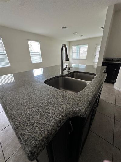 Image No.8-Maison de 4 chambres à vendre à Saint John