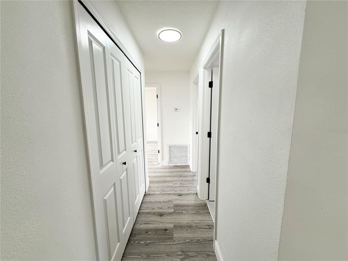 Image No.11-3 Bed House for sale