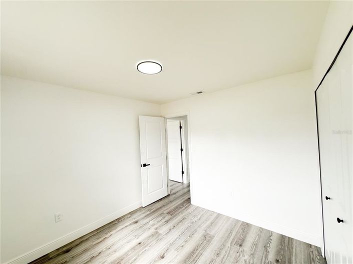 Image No.18-3 Bed House for sale