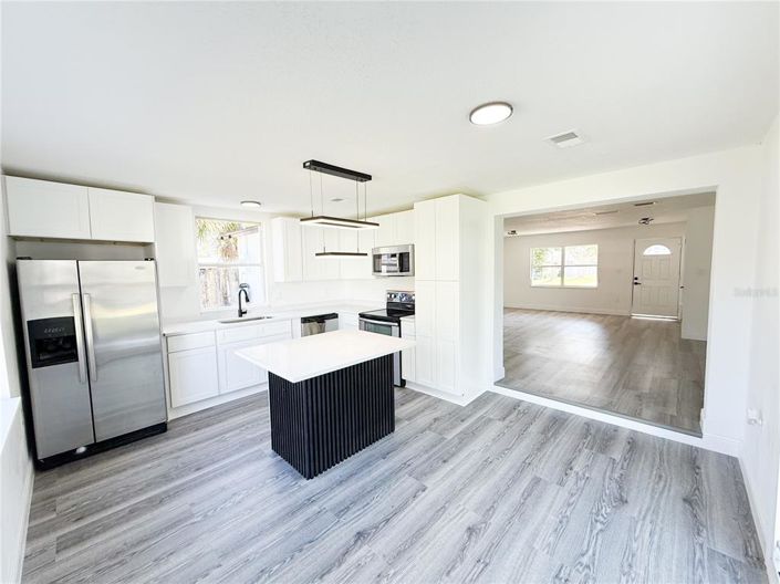 Image No.6-3 Bed House for sale