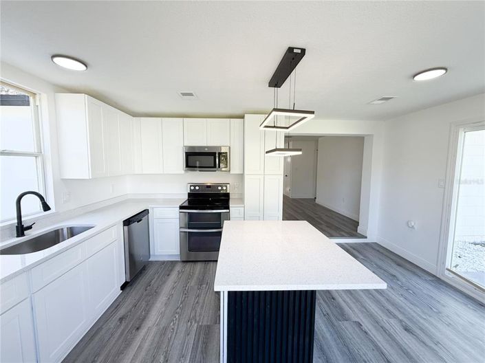 Image No.7-3 Bed House for sale