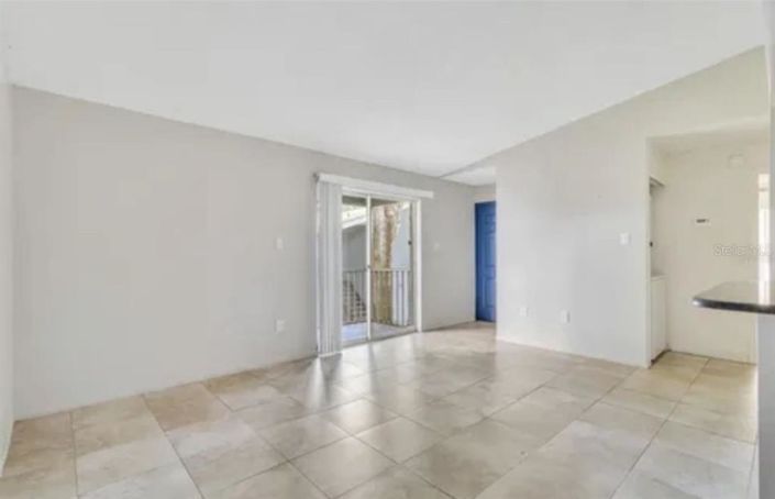 Image No.11-Appartement de 2 chambres à vendre à Saint John