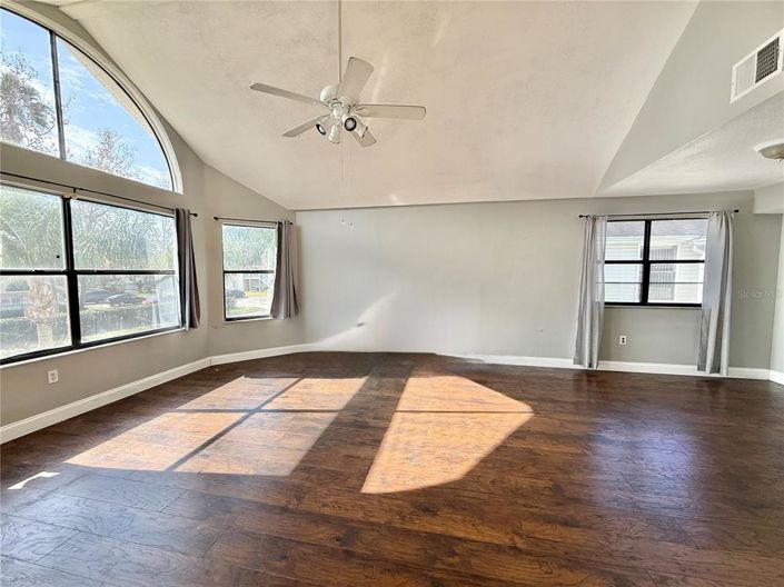 Image No.7-Appartement de 3 chambres à vendre à Saint John