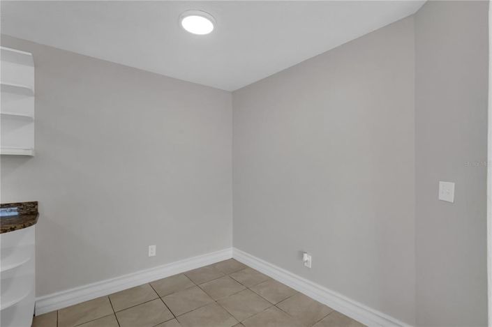 Image No.11-Appartement de 2 chambres à vendre à Saint John