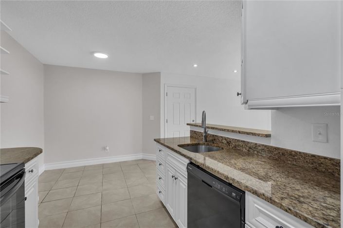 Image No.17-Appartement de 2 chambres à vendre à Saint John