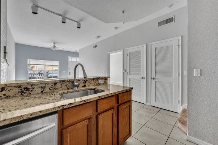 Image No.10-Appartement de 3 chambres à vendre à Saint John