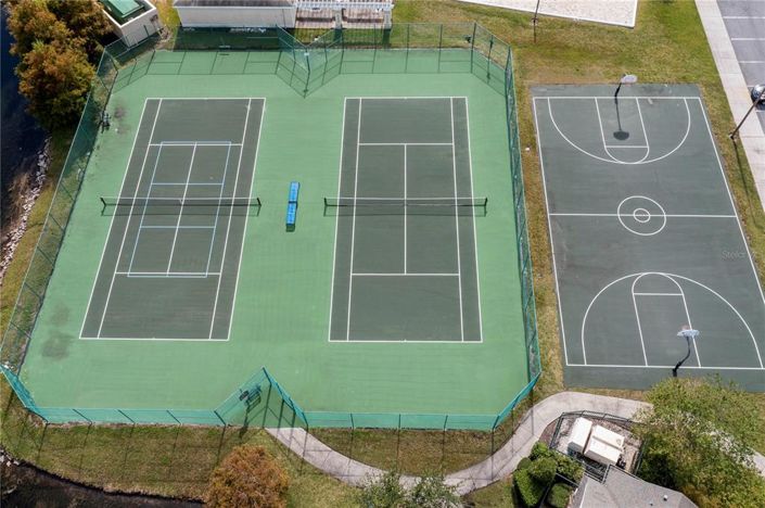 Image No.49-Maison de ville de 4 chambres à vendre à Saint John